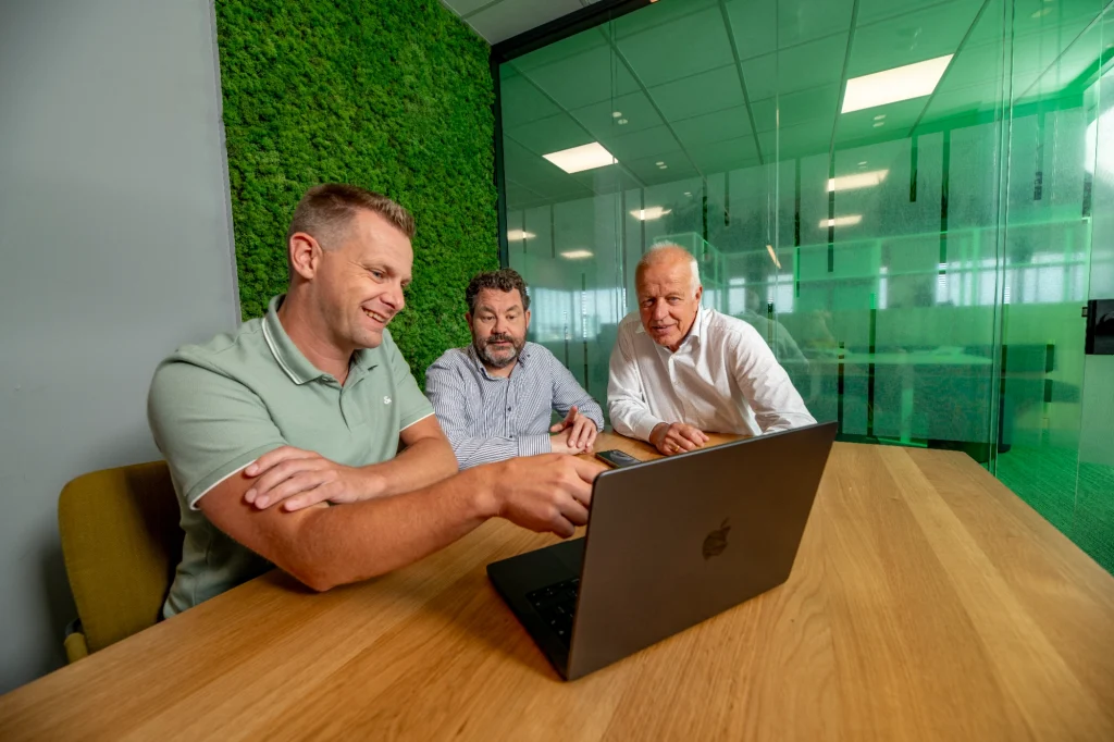 Detachering NetQloud